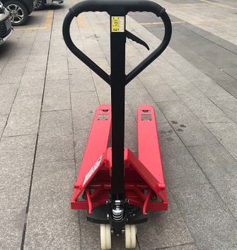 汛期來臨，叉車需要加倍進行保護了